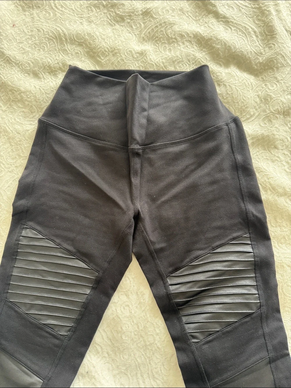 ALO Yoga Black Moto-Style High-Rise Jeggings